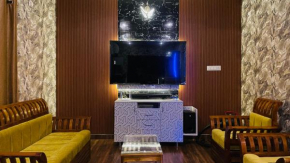 Auro studio home